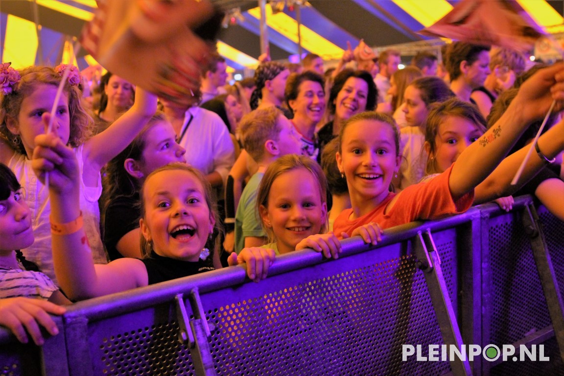 Feestteam        (20)